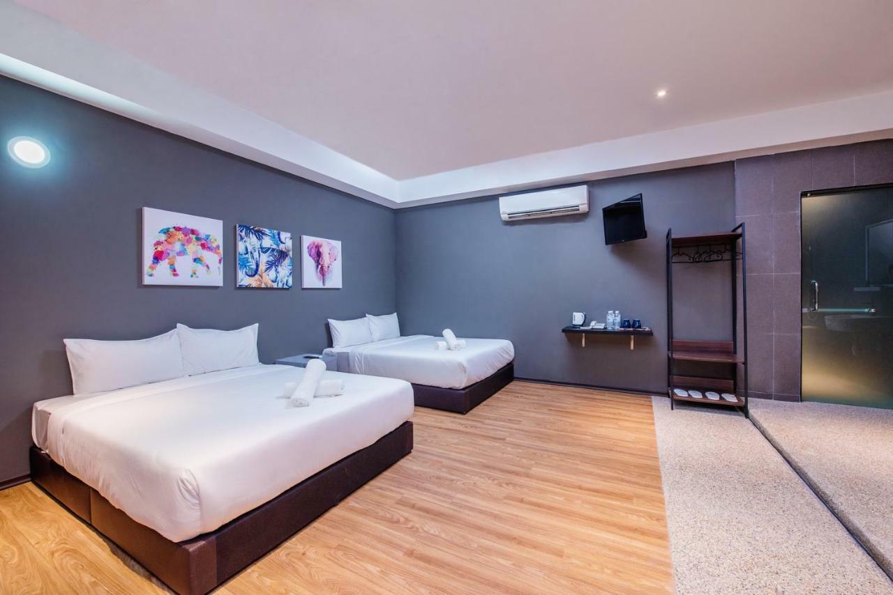 Nap Hotel Johor Bahru Esterno foto