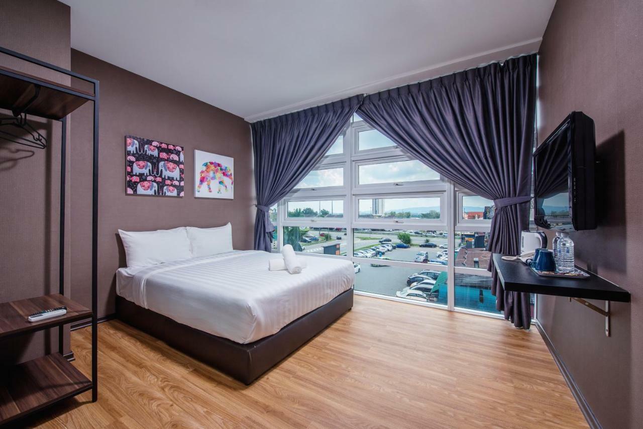 Nap Hotel Johor Bahru Esterno foto