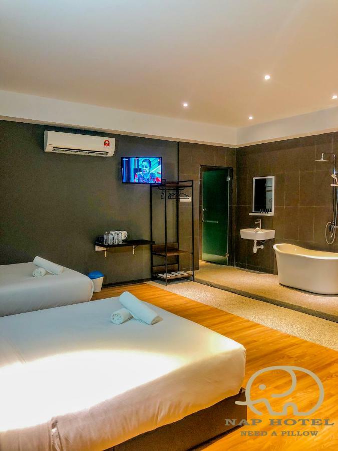 Nap Hotel Johor Bahru Esterno foto